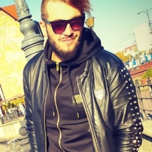 Константин Наумовец