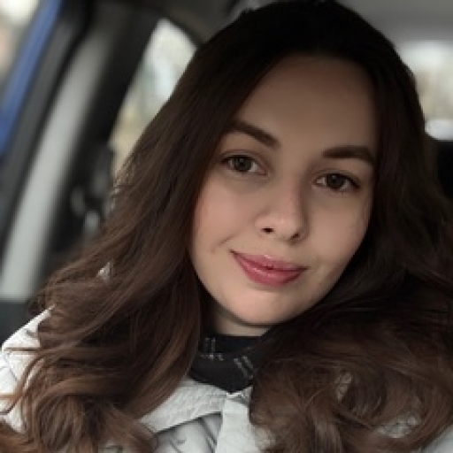 Анастасия Страх