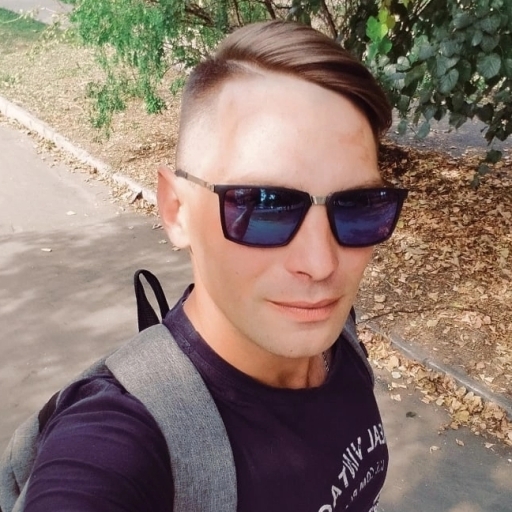 Дмитрий Изоитко