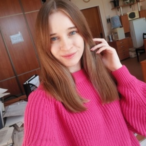 Оля Степанькова
