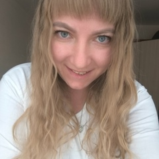 Анна Коржовник