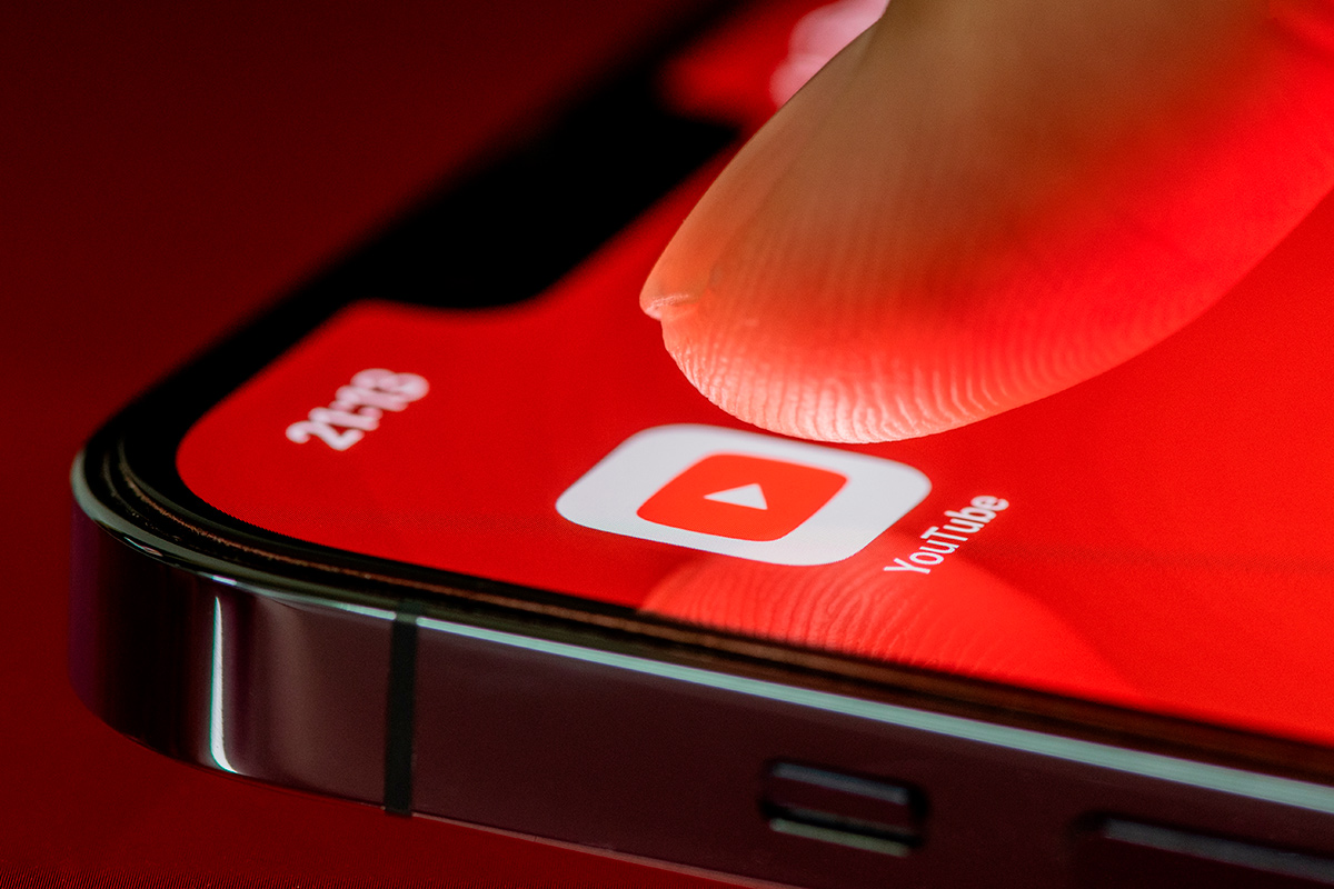YouTube открывает автоматический дубляж для всех авторов | tochka.by